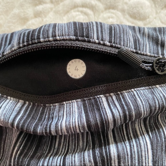 Lululemon crop pants with pockets - Picture 6 of 8